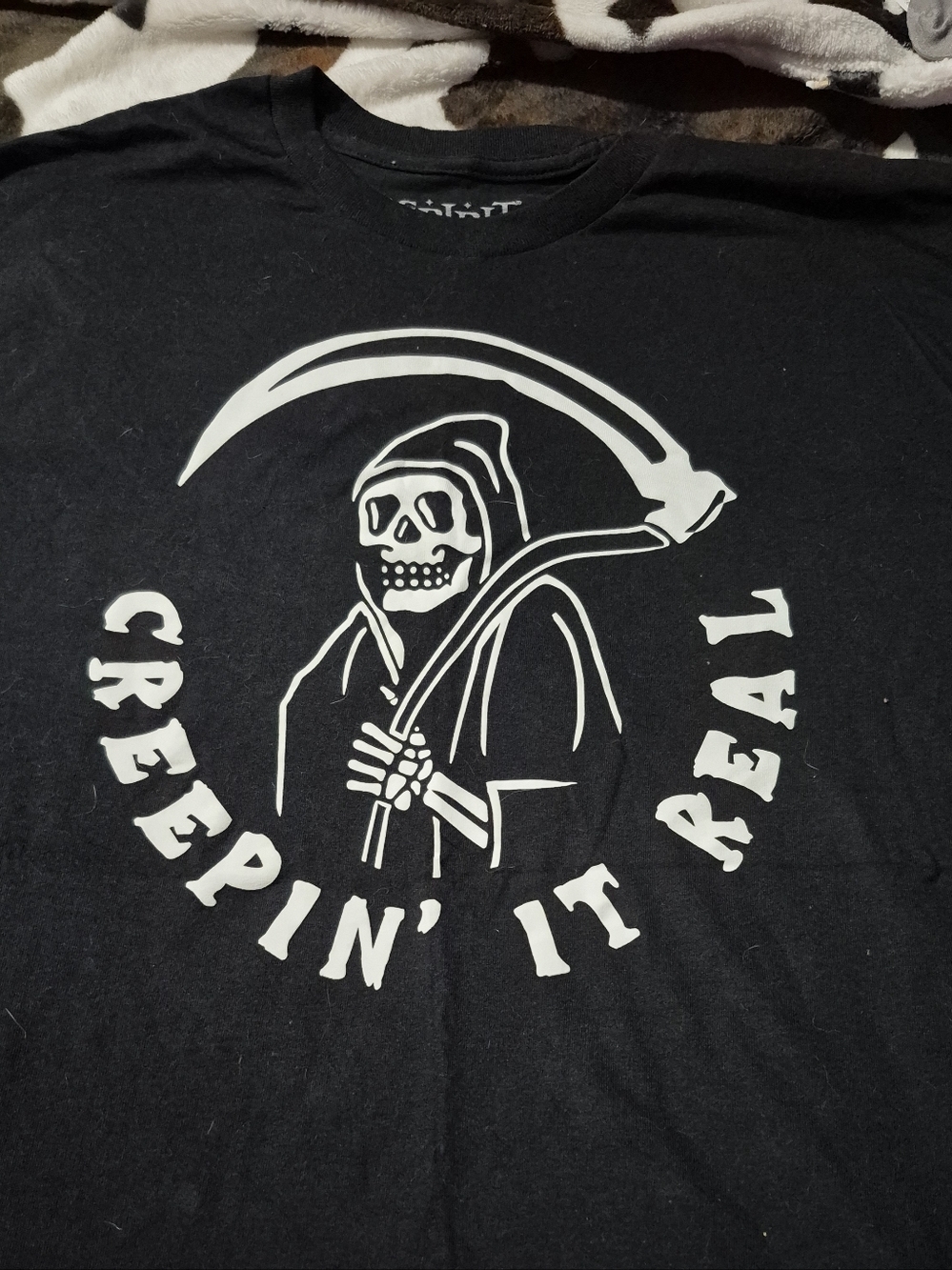 Creepin It Real - Spirit Halloween XL